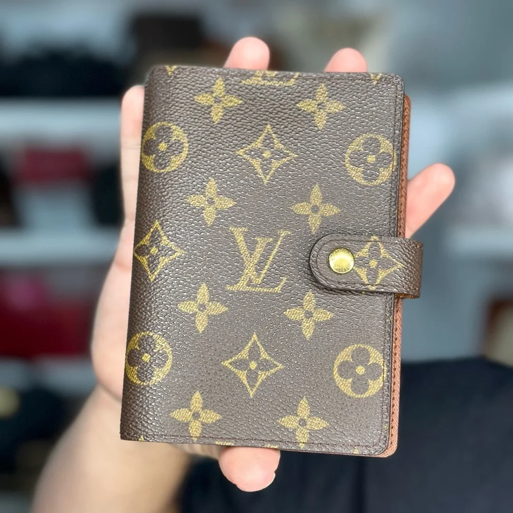 LV Monogram Passport/Agenda Cover